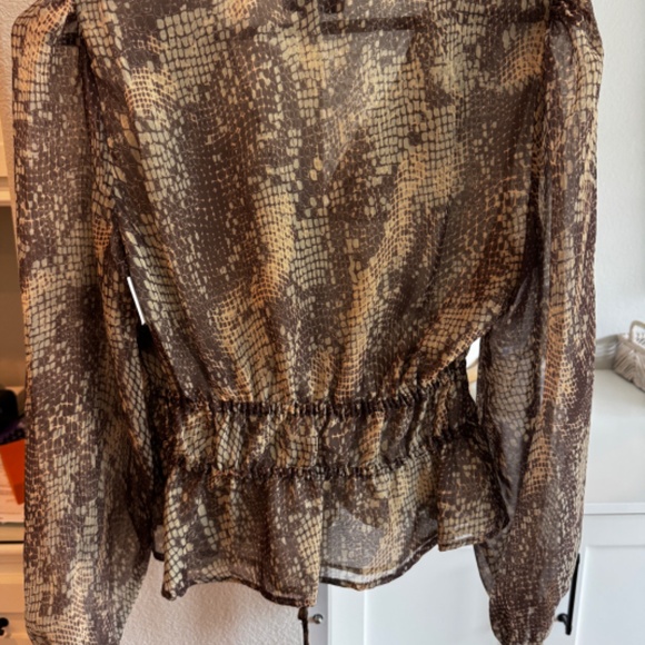 STEVE MADDEN LEOPARD TOP SMALL - Picture 3 of 4